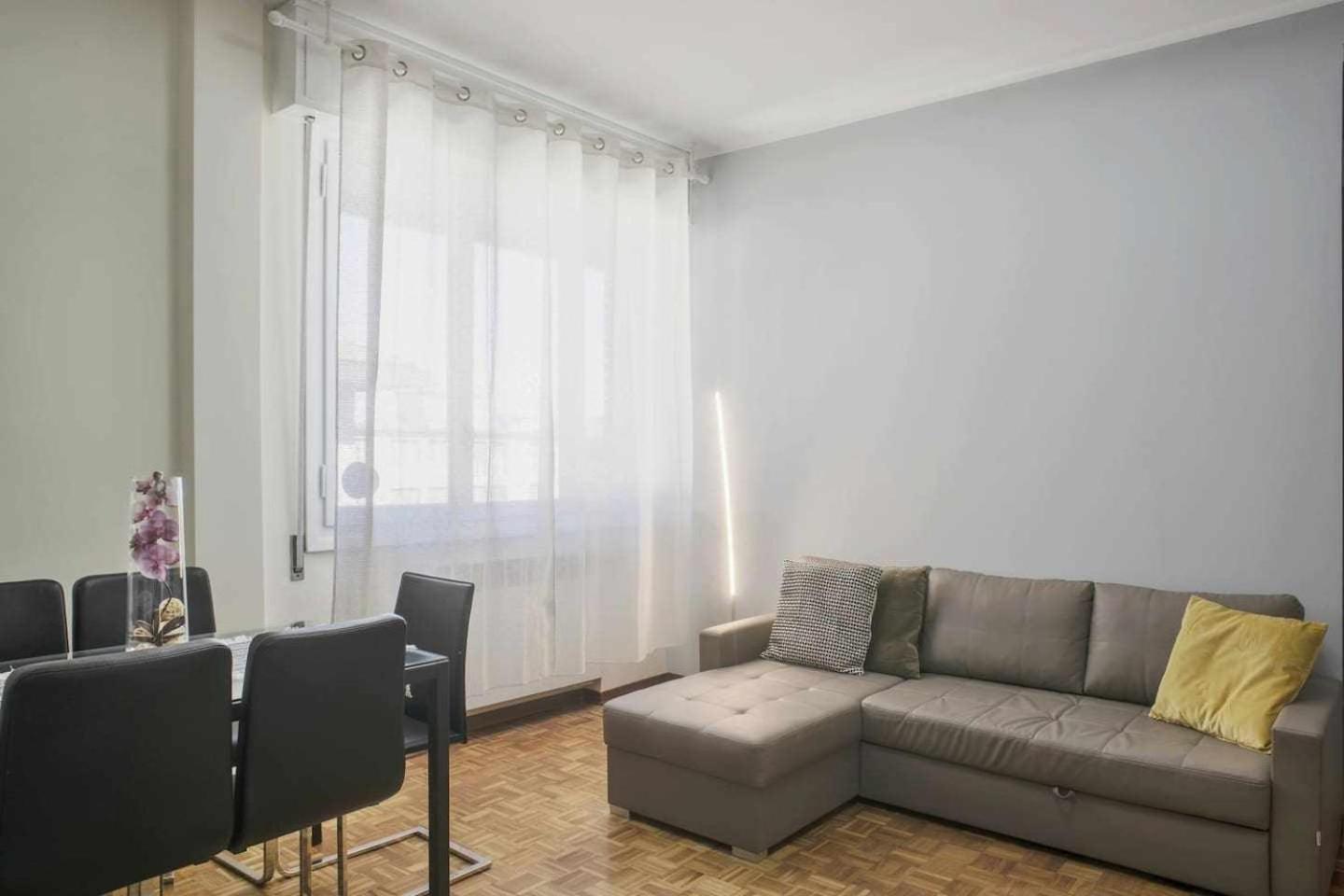 Suite La Montagnola Park 200M Stazione Centrale Bolonha Exterior foto